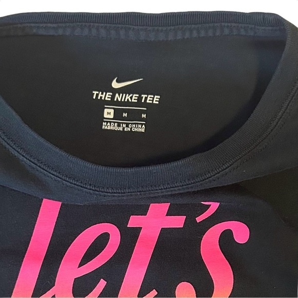 Nike “Let’s Kick It” Tee. Size Medium - Picture 3 of 3